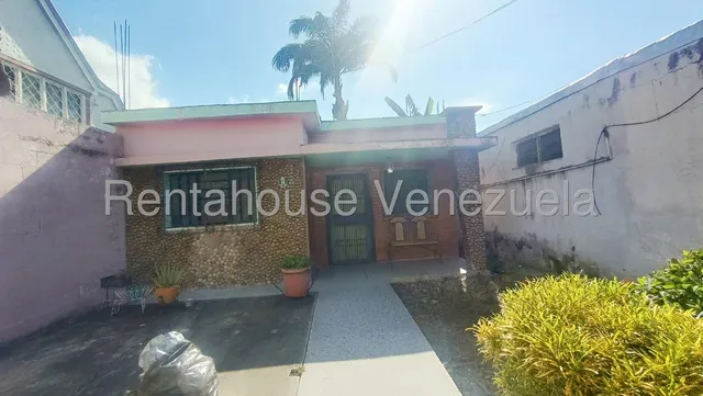 Rosa Rodríguez Vende Casa En Nueva Segovia, Barquisimeto 25-10912