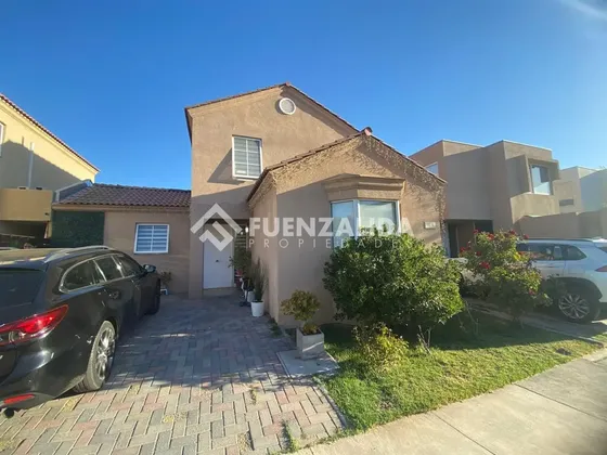 Casa En Venta, Laguna Del Sol, Uf 6500 3d.3b