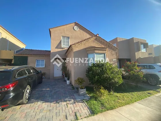 Casa En Venta, Laguna Del Sol, Uf 6900 3d.3b