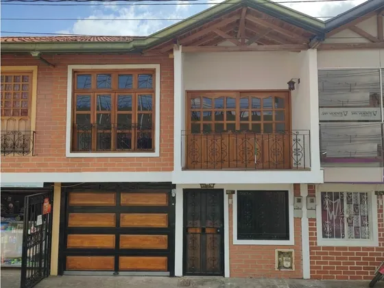 Casa En Venta En Rionegro Cerca Al Centro Comercial San Nicolás 
