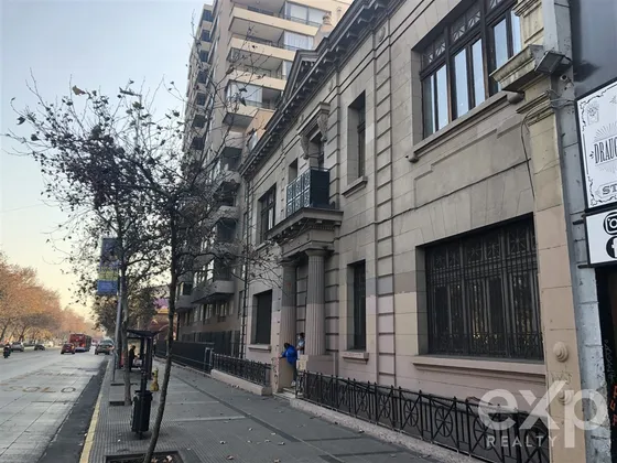 Gran Edificio En Arriendo