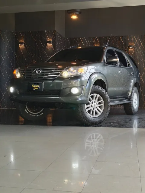 Toyota Fortuner 4x4