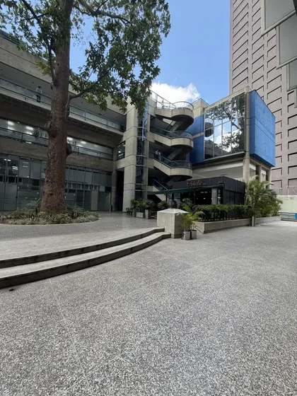 Venta De Oficina En Los Palos Gandes