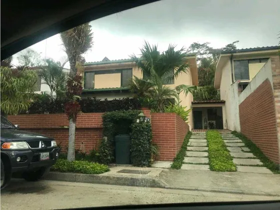 Alquiler Casa El Hatillo 226 M2 Urb Vistalvalle 8762