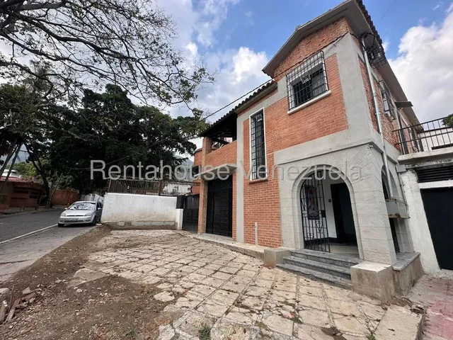 En Venta Impresionante Casa En La Florida, Uso Residencial O Comercial  #25-18858 Np
