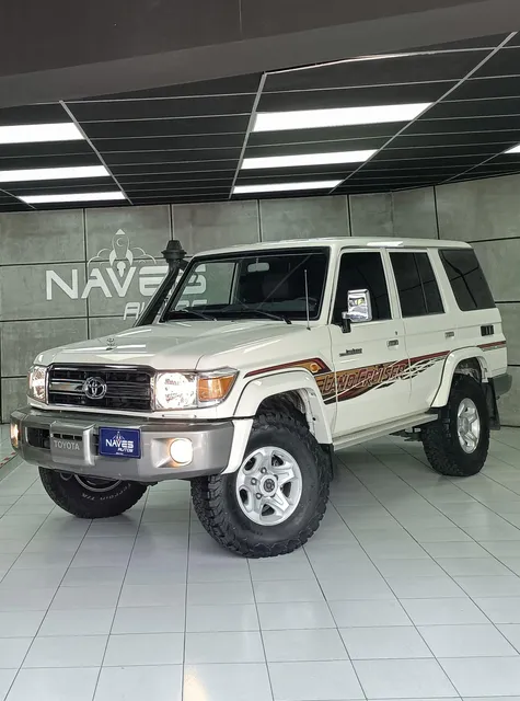 Toyota Land Cruiser Serie 76