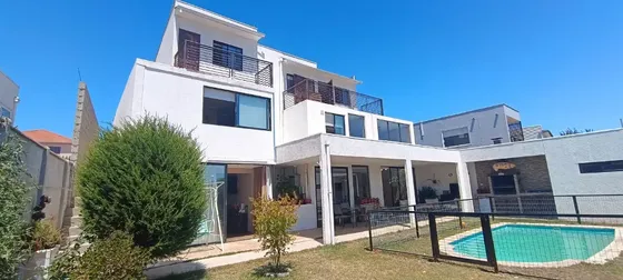 Casa En Venta En Laguna Curauma