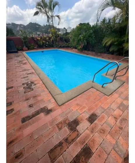 Se Vende O Alquila Casa 400m2 4h+2s/4b/3p Cerro Verde 7262