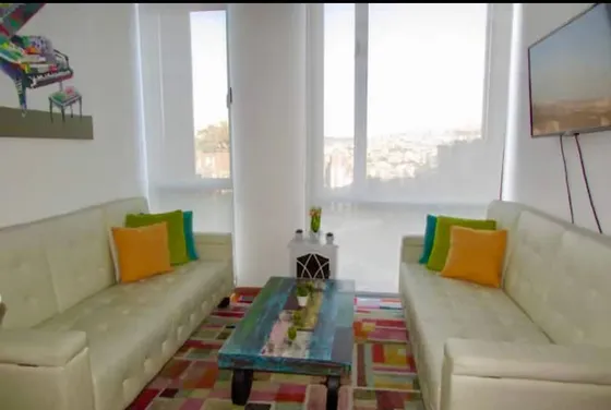 Espectacular Loft Amoblado 3 Niveles Vista Panorámica Y Est.