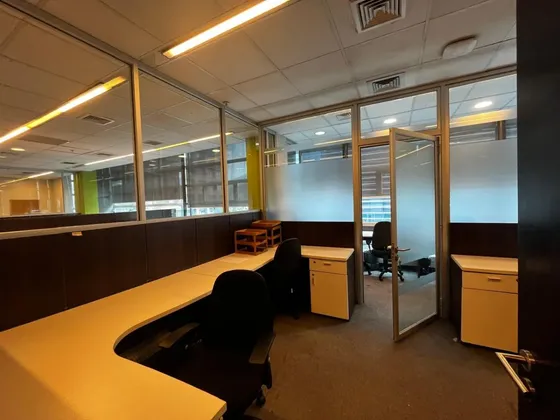 Ciudad Empresarial 396 M2 Full 2 Roles Amoblada