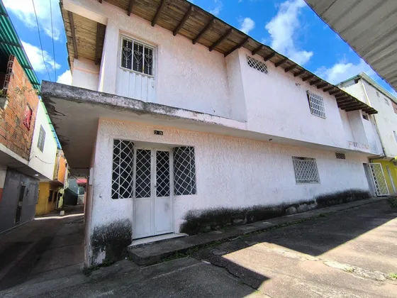 Casa En Venta En Urbanización Simón Bolivar Pasaje Sucre /im