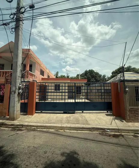 Alquilo Casa En Los Reyes