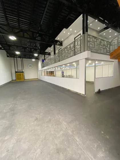 Ofrece En Venta Edificio Multipropósito De 4 Niveles 1200m