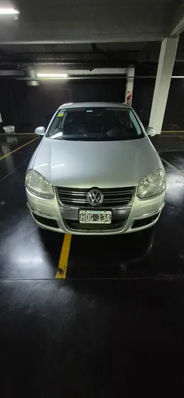 Volkswagen Vento 2.5 Luxury Wood