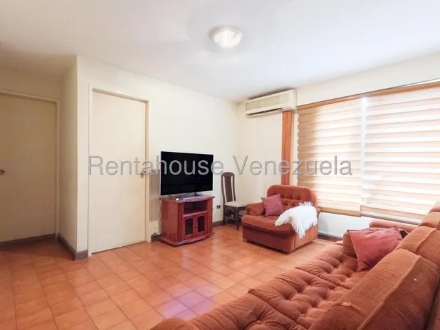 Sorangel Vargas Vende Apartamento Excelente Ubicacion, Piso Bajo, Zona Este Barquisimeto Mls #25-23307