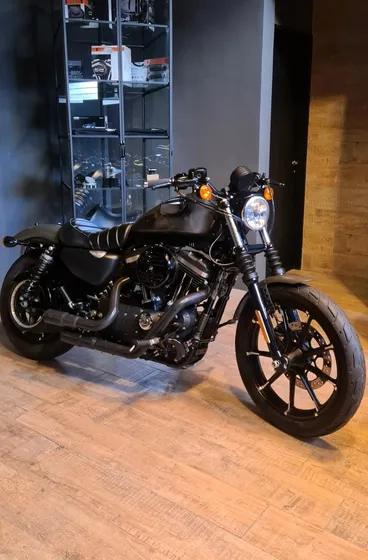 Harley Davidson Iron 883