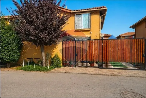 Excelente Oportunidad De Casa En Quilicura