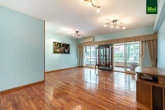 Divino Piso De 3 Ambientes Con Espacio Cuardacoche L Urquiza