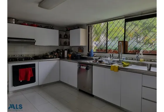 Casa Con Piscina Y Amplio Terreno En Los Balsos(mls#248786)