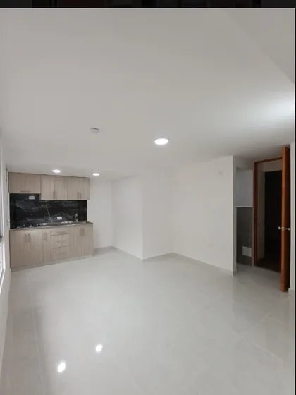 Se Vende Por Viaje Hermoso Apartamento En Tucán Los Patios 