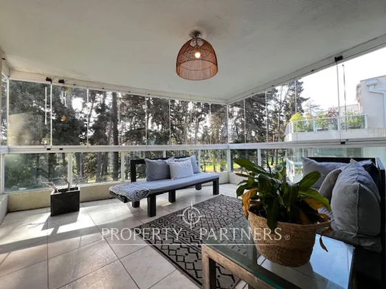 Impecable Departamento Amoblado En Piso 3, Barrio ...