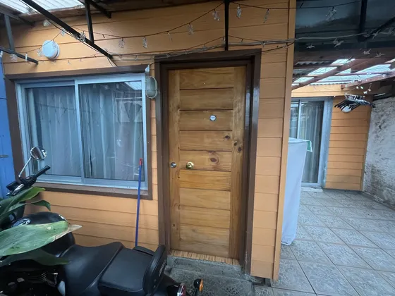 3 Dormitorios, Baño Amplio, Entrada De Vehículo, Coversable