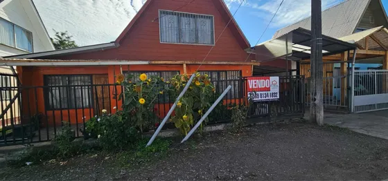 Casa En Pasaje Cerrado, Sector Bombero Garrido