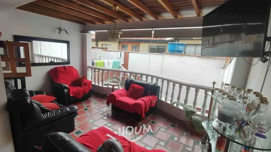 Casa En Centro. 8 Habitaciones, 230 M², Id: 139984