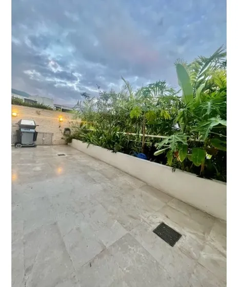 Se Vende Apto 210m2 3h+s/4b/3p La Castellana 2867