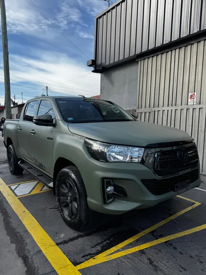 Toyota Hilux Pick-up 2.8 Cd Srv 177cv 4x2 At