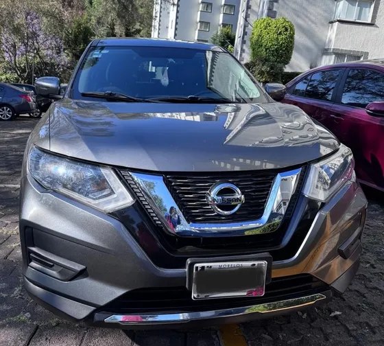 Nissan X-trail 2.5 Sense 3 Row Cvt