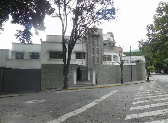 Fondo De Comercio (agencia De Festejos Incluye La Propiedad) En Venta San Bernardino I