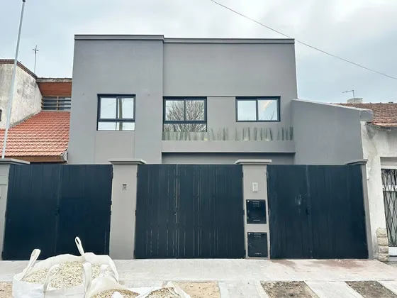 Ph En Venta - 2 Dormitorios 2 Baños - Mar Del Plata