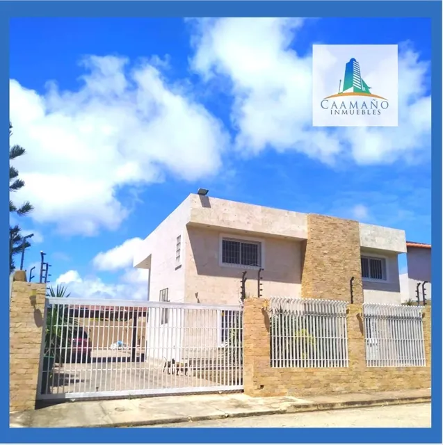 Casa En Venta En Costa Azul  Ic-00157