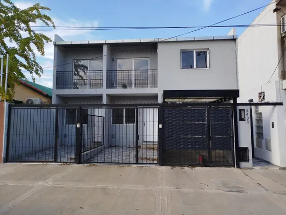 Venta Departamento 2 Ambientes En Planta Alta Con Balcon
