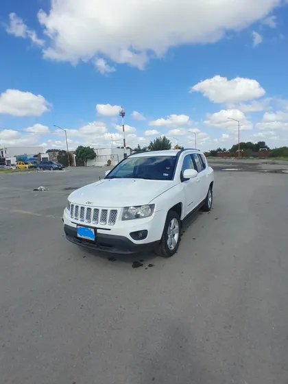 Jeep Compass 2.4 Litud 5vel 4x2 At