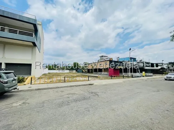 Ecl Renta-a-house Ofrece: Terreno Comercial De Alto Impacto 26-16545