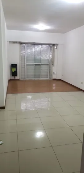 Venta - Depto 1 Amb Con Balcon Frances 29 M² - D. Magdalena 2620 - Caseros