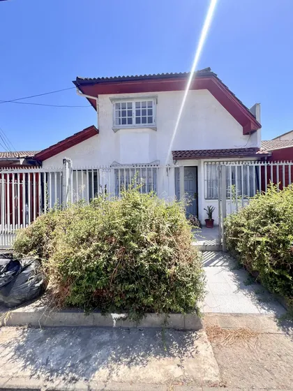 Amplia Casa En Venta Ciudad Satelite, Maipu