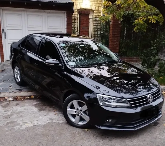 Volkswagen Vento 2.5 Advance Plus 170cv