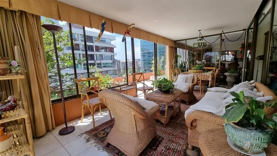 Departamento En Venta De 3 Dorm. En Las Condes