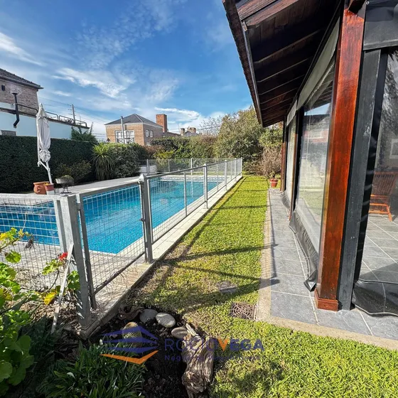 Casa En Venta Y/o Alquiler En Country Banco Provincia,moreno