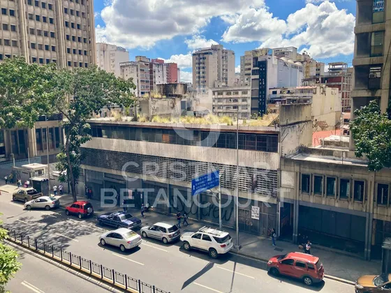 Edificio Con La Mejor Ubicación: Av. Urdaneta, En Venta
