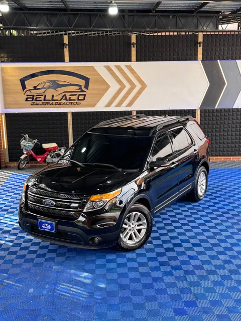 Ford Explorer Xlt