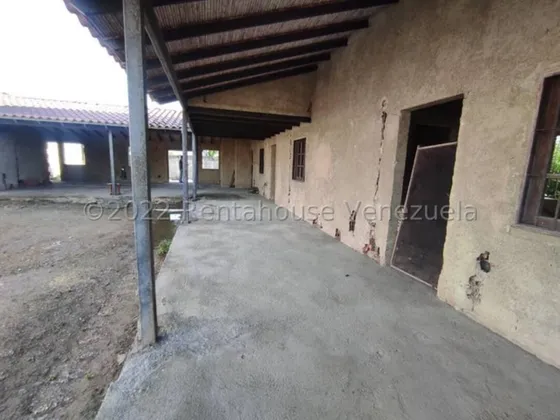 Milagros Inmuebles Casa Venta Barquisimeto Lara Zona Este Colinas De Santa Rosa Economica Residencial Economico Código Inmobiliaria Rent-a-house  23-14462