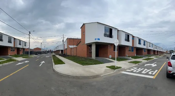 Se Vende Casa Esquinera En La Italia, Palmira.