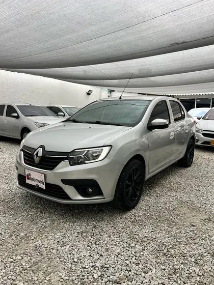 Renault Logan 1.6 Authentique / Life