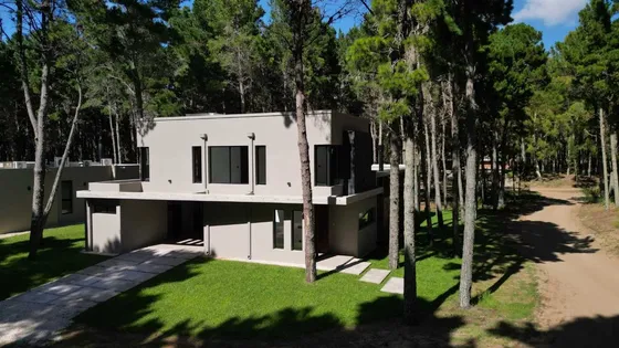 Casa Venta Villarobles B Ii (albatros) A Estrenar