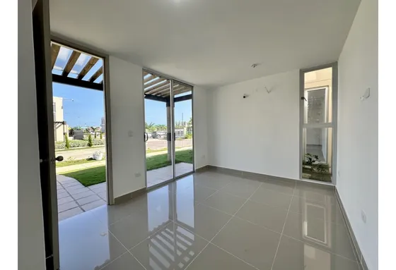 Zona Norte - Venta De Casa En Doral.