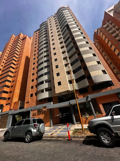 Leandro Araque Inzitu Reltors Ofrece Apartamento Tipo Estudio En Alquiler En La Exclusiva Residencia Tivoli Zona Norte De Valencia Solo Para Perfil Juridico O Ejecutivos Bajo Transferencia A Valencia 